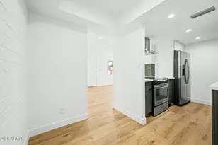 948 S Alma School Rd, Mesa, AZ 85210 - Photo 8