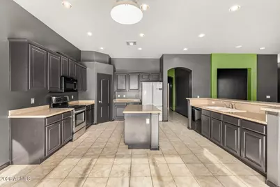 7233 W Cottontail Lane, Peoria, AZ 85383 - Photo 10