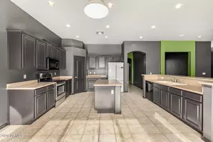 7233 W Cottontail Ln, Peoria, AZ 85383 - Photo 10