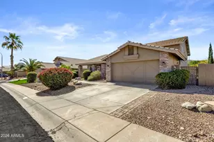 2639 E Verbena Dr, Phoenix, AZ 85048 - Photo 6