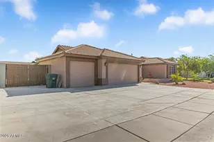 1663 E Sunflower St, Casa Grande, AZ 85122 - Photo 1