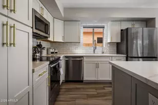 4621 E Swilling Rd, Phoenix, AZ 85050 - Photo 8