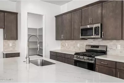 22231 W Tonopah Drive, Surprise, AZ 85387 - Photo 8
