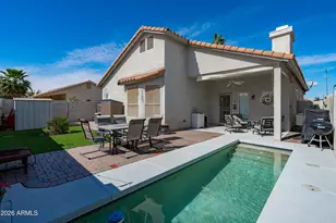 11537 W Gnatcatcher Ln, Surprise, AZ 85378 - Photo 32