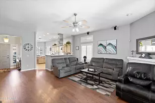 11537 W Gnatcatcher Ln, Surprise, AZ 85378 - Photo 12