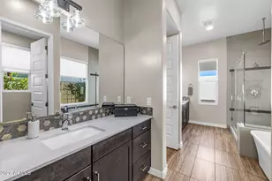 1555 E Ocotillo Rd, Phoenix, AZ 85014 - Photo 16