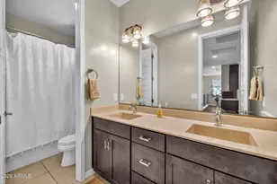 1555 E Ocotillo Rd, Phoenix, AZ 85014 - Photo 22