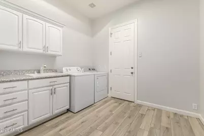 1912 E Schooner Court, Gilbert, AZ 85234 - Photo 32