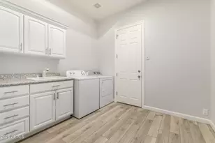 1912 E Schooner Ct, Gilbert, AZ 85234 - Photo 32