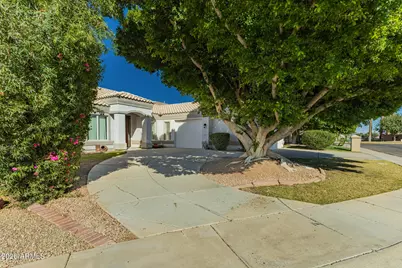 1912 E Schooner Court, Gilbert, AZ 85234 - Photo 2