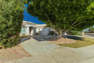 1912 E Schooner Ct, Gilbert, AZ 85234 - Photo 2