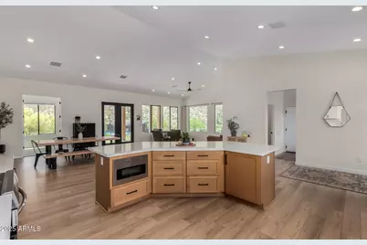 1809 E Mariola Way, Phoenix, AZ 85086 - Photo 16