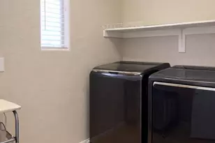 3509 W Glass Ln, Phoenix, AZ 85041 - Photo 10