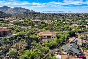 1642 W Mandalay Ln, Phoenix, AZ 85023 - Photo 2