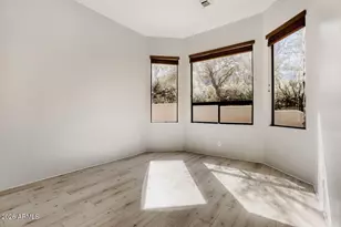 1642 W Mandalay Ln, Phoenix, AZ 85023 - Photo 8