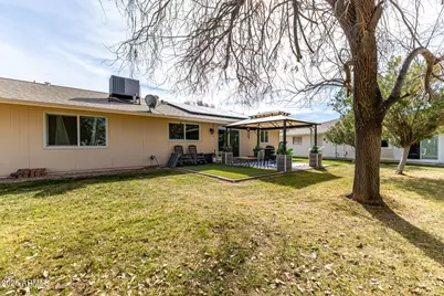 19226 N Signal Butte Circle, Sun City, AZ 85373 - Photo 26