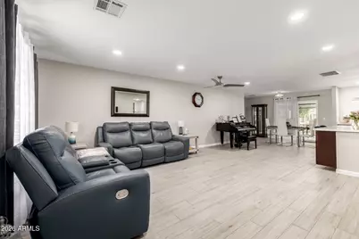 19226 N Signal Butte Circle, Sun City, AZ 85373 - Photo 8