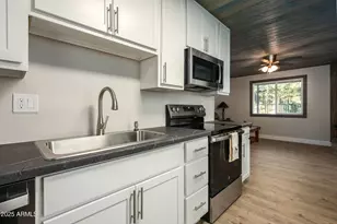 605 E Hillside Dr, Munds Park, AZ 86017 - Photo 12