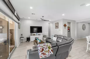 3756 E Wisteria Dr, Chandler, AZ 85286 - Photo 10