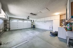 19049 N Lakeforest Dr, Sun City, AZ 85373 - Photo 26