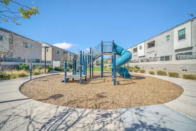 2251 W Laurie Lane, Phoenix, AZ 85021 - Photo 32