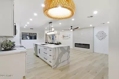 7805 E Coolidge Street, Scottsdale, AZ 85251 - Photo 4