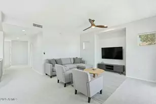 7401 W Arrowhead Clubhouse Dr, Glendale, AZ 85308 - Photo 6