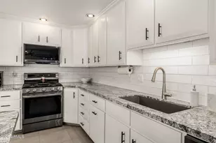 2249 W Windrose Dr, Phoenix, AZ 85029 - Photo 6