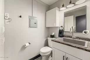 2249 W Windrose Dr, Phoenix, AZ 85029 - Photo 38