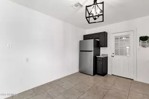 3428 W Willetta St, Phoenix, AZ 85009 - Photo 10