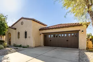 12887 W Fetlock Trail, Peoria, AZ 85383 - Photo 4
