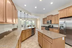 12887 W Fetlock Trail, Peoria, AZ 85383 - Photo 22