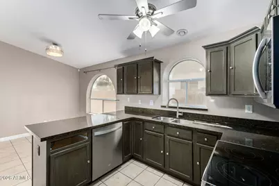 2421 N 125th Drive, Avondale, AZ 85392 - Photo 10