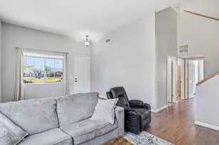 1724 W Hemingway Ln, Anthem, AZ 85086 - Photo 8