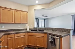 1724 W Hemingway Ln, Anthem, AZ 85086 - Photo 4