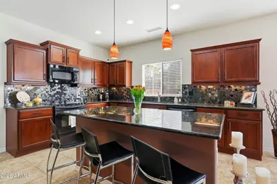 1965 W Busoni Place, Phoenix, AZ 85023 - Photo 8