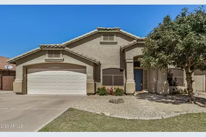1634 E Carla Vista Drive, Gilbert, AZ 85295 - Photo 1