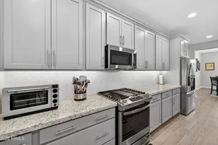 10218 W Piccadilly Rd, Avondale, AZ 85392 - Photo 8