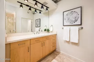 7301 E 3rd Ave, Scottsdale, AZ 85251 - Photo 12