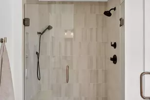 6735 E Gelding Dr, Scottsdale, AZ 85254 - Photo 36