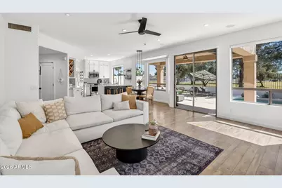 6735 E Gelding Drive, Scottsdale, AZ 85254 - Photo 10