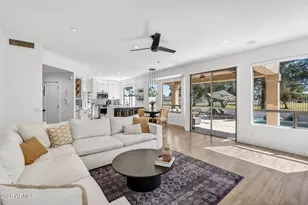 6735 E Gelding Dr, Scottsdale, AZ 85254 - Photo 10