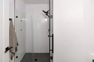 6735 E Gelding Dr, Scottsdale, AZ 85254 - Photo 32