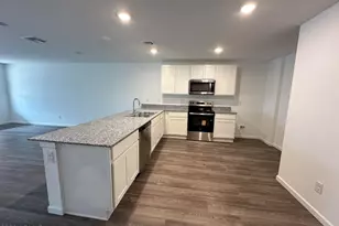 737 Dylan Ct, Wickenburg, AZ 85390 - Photo 4