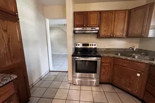 2323 E Mitchell Dr, Phoenix, AZ 85016 - Photo 2