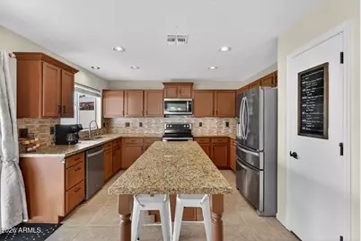 10824 W Lone Cactus Drive, Sun City, AZ 85373 - Photo 16