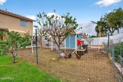 10824 W Lone Cactus Drive, Sun City, AZ 85373 - Photo 4