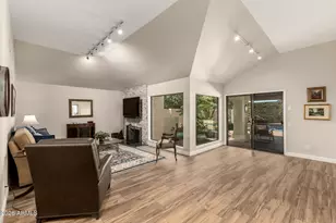 10010 E Sunnyslope Ln, Scottsdale, AZ 85258 - Photo 2