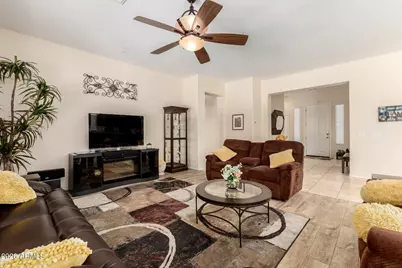 279 W Blue Lagoon Drive, Casa Grande, AZ 85122 - Photo 6