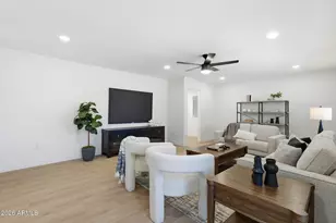 10259 W El Dorado Dr, Sun City, AZ 85351 - Photo 2